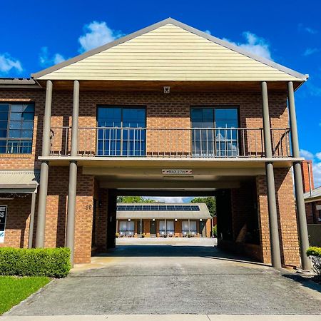 Holbrook Town Centre Motor Inn Luaran gambar