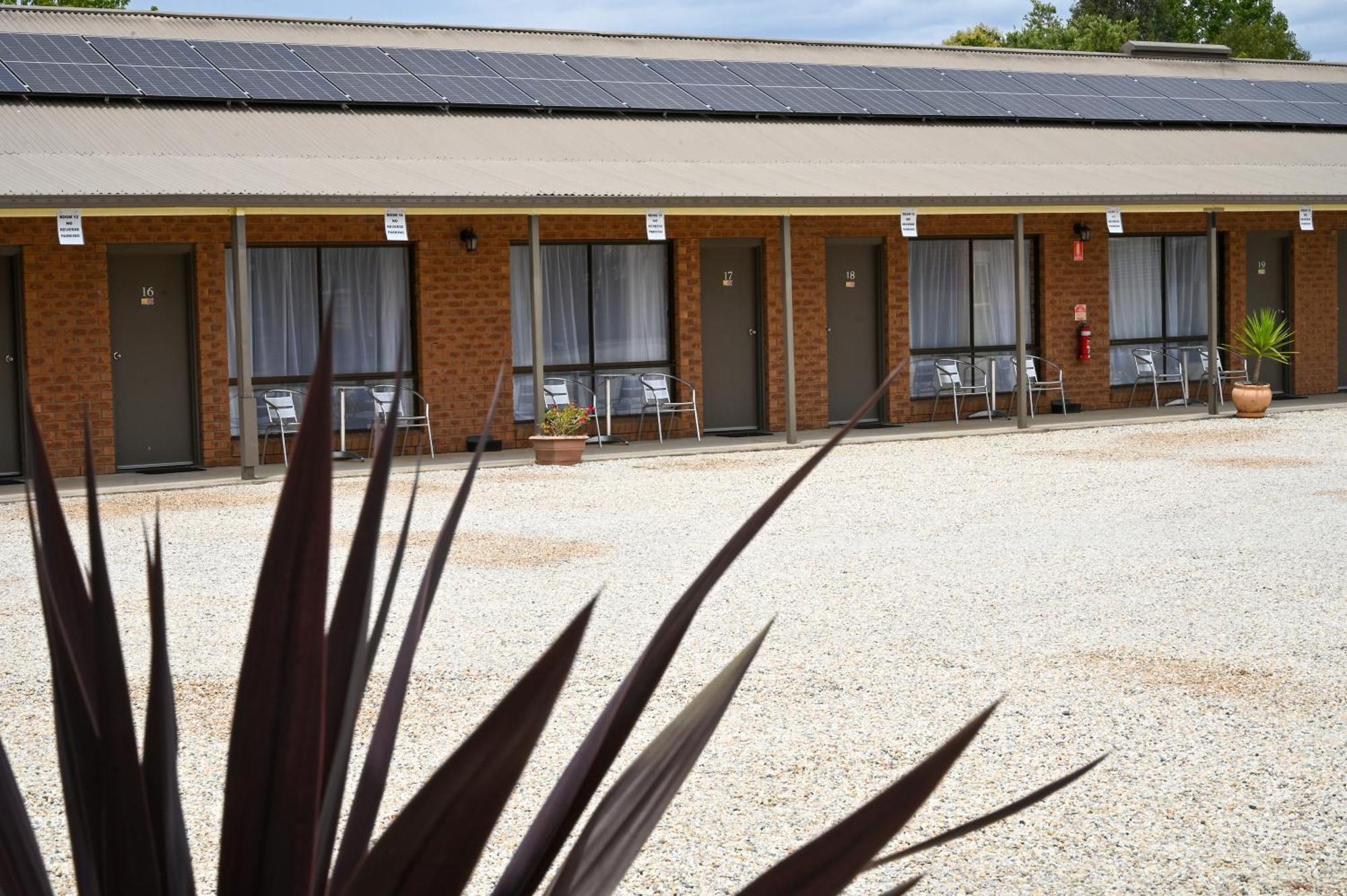 Holbrook Town Centre Motor Inn Luaran gambar