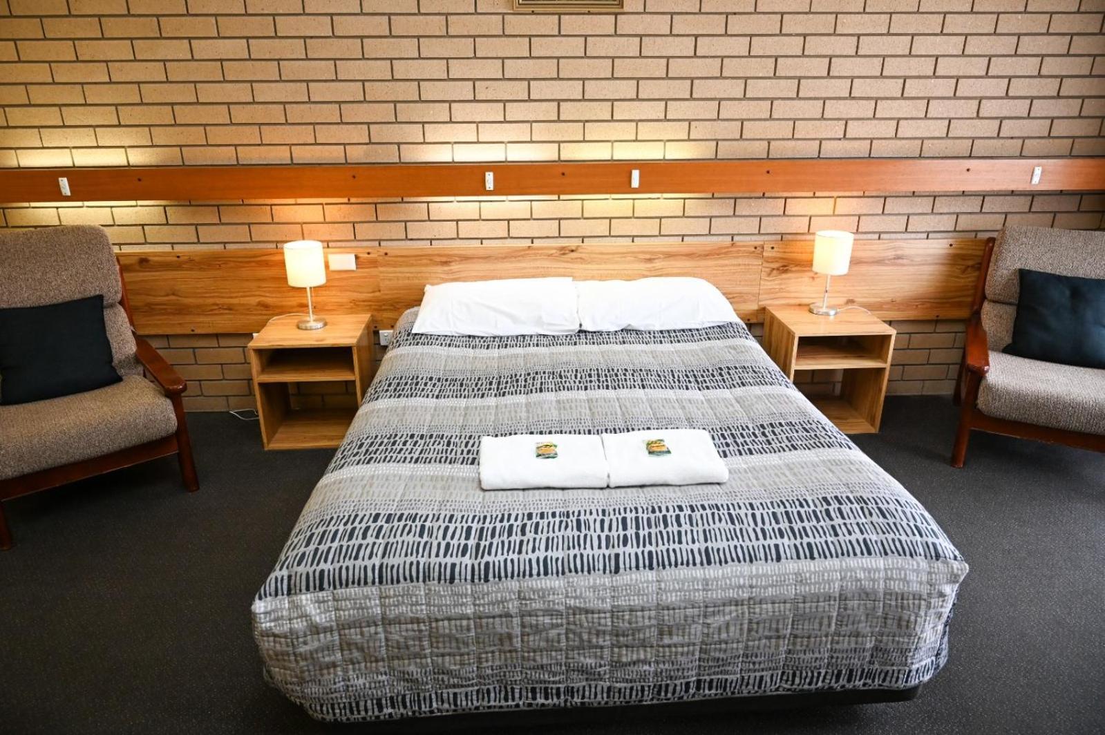 Holbrook Town Centre Motor Inn Luaran gambar