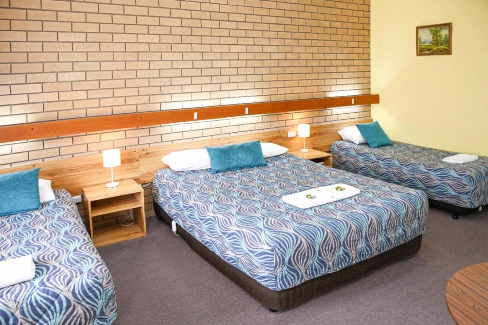 Holbrook Town Centre Motor Inn Luaran gambar