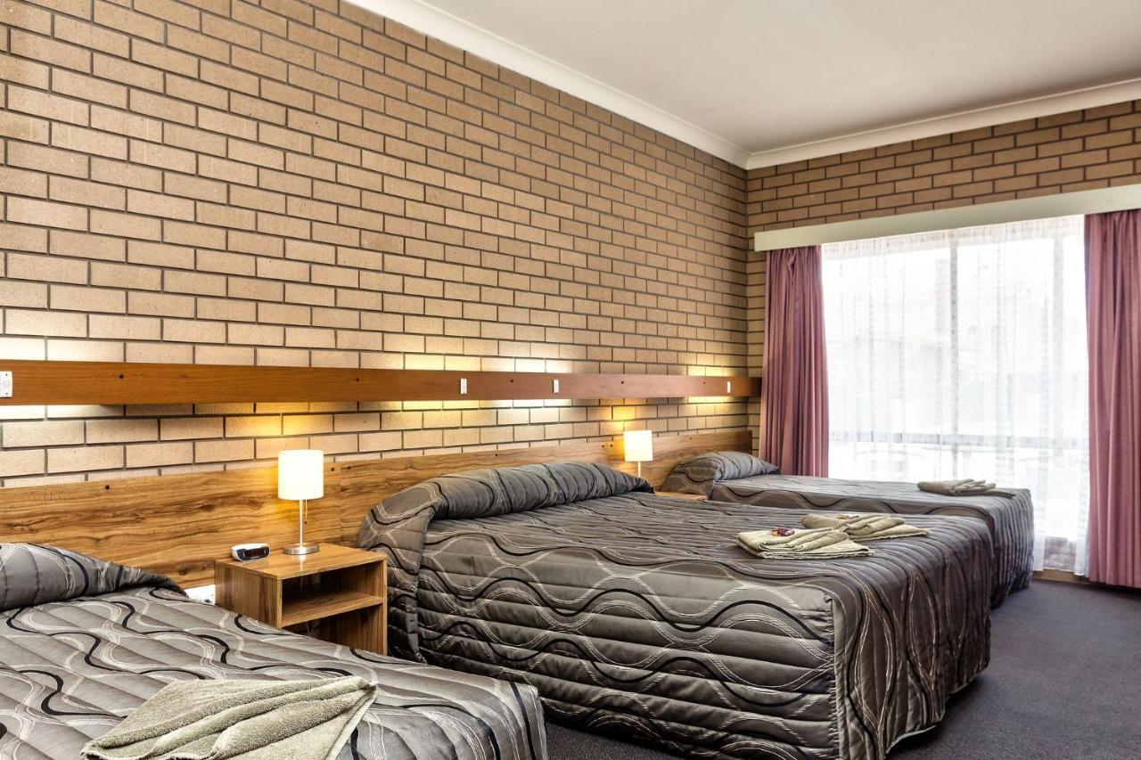 Holbrook Town Centre Motor Inn Luaran gambar
